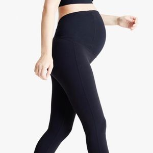 Ingrid and Isabelle maternity leggings